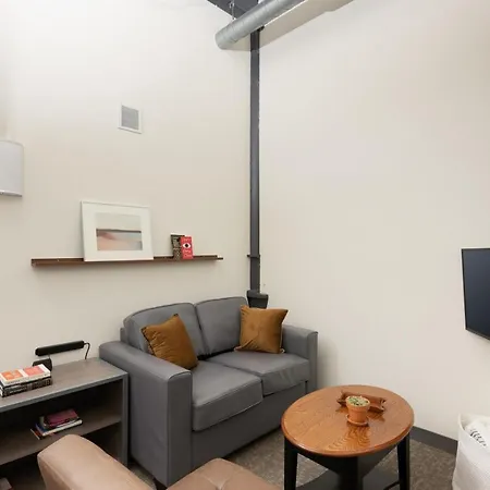 Flexhome Fiserv 2Br Private Apt El8 - Read Info